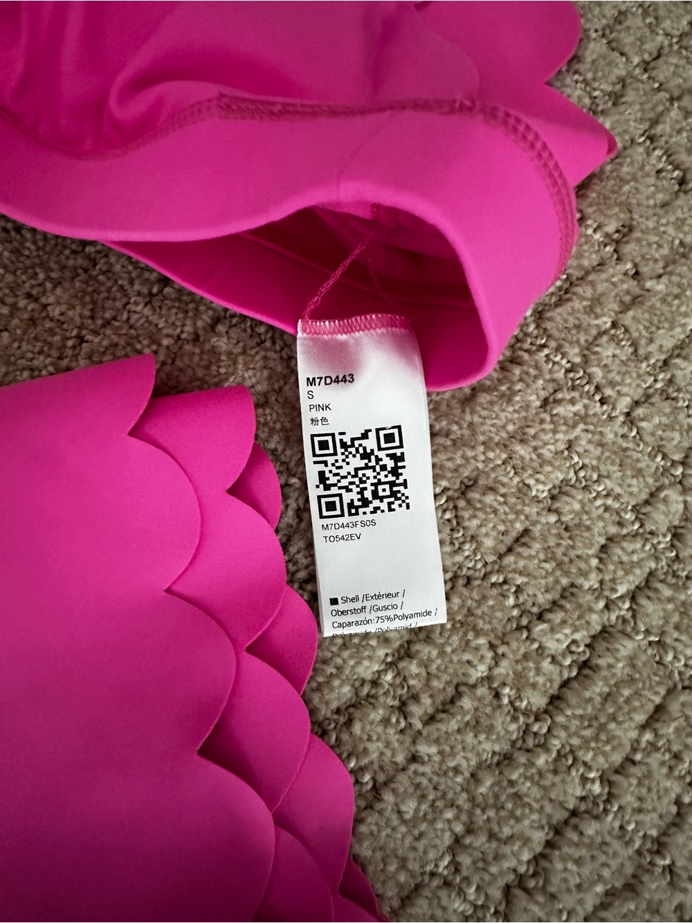 Amazon Hot Pink Scalloped Edge Leggings and Bralette Set - Picture 2 of 2